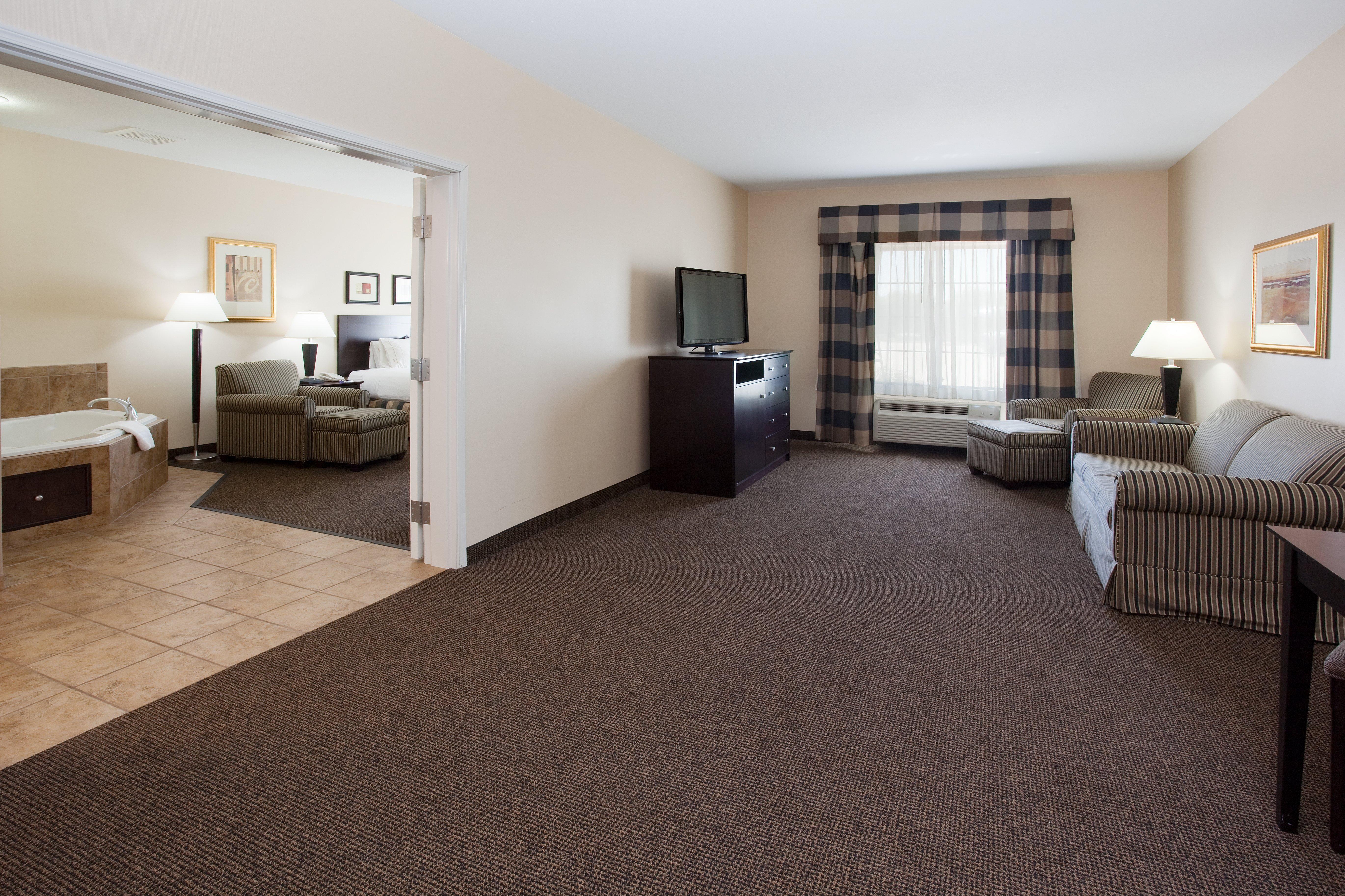 Holiday Inn Express Hotel & Suites Fort Collins By Ihg Esterno foto