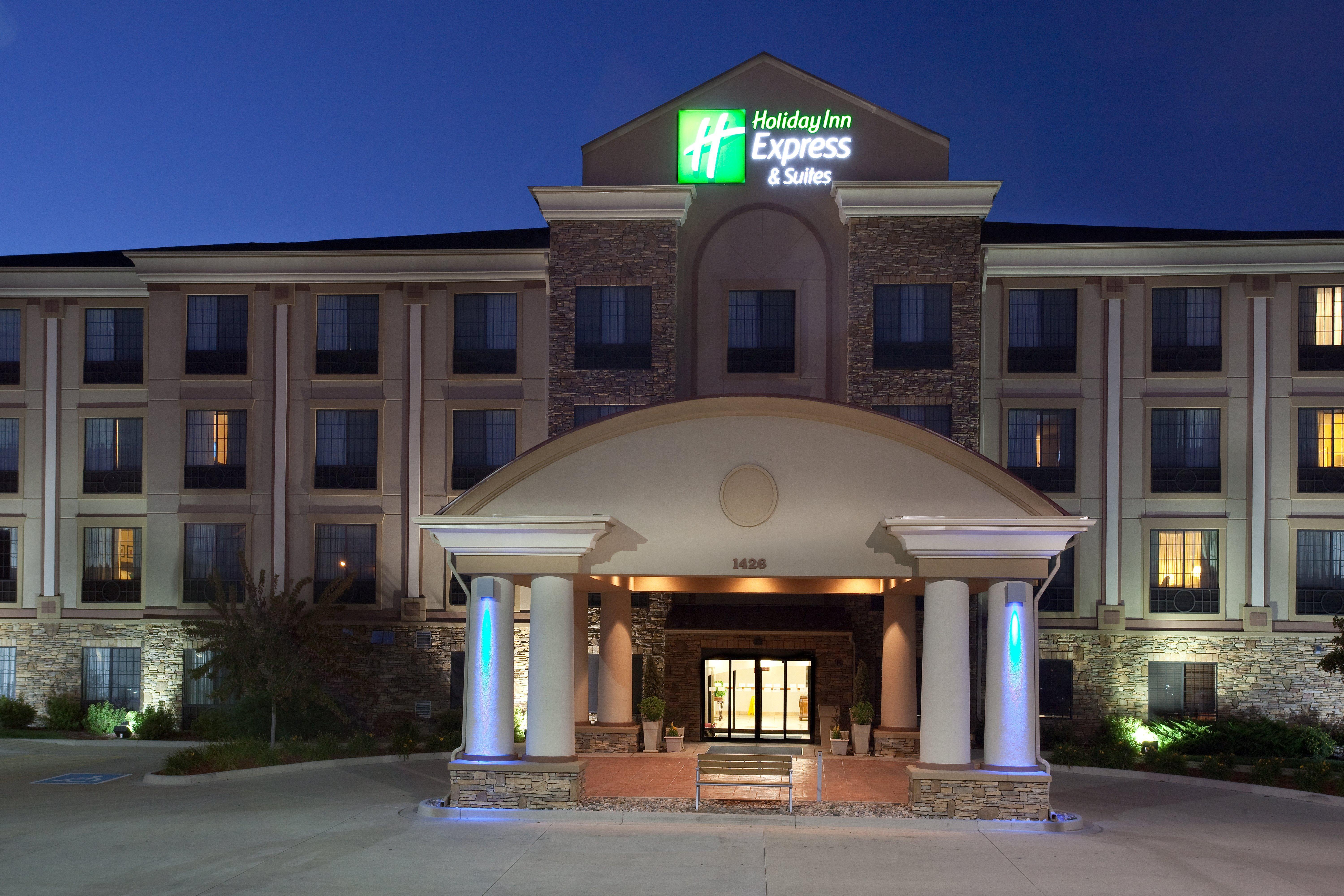 Holiday Inn Express Hotel & Suites Fort Collins By Ihg Esterno foto