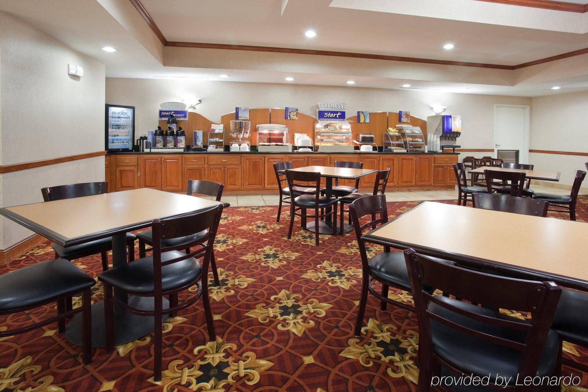 Holiday Inn Express Hotel & Suites Fort Collins By Ihg Esterno foto